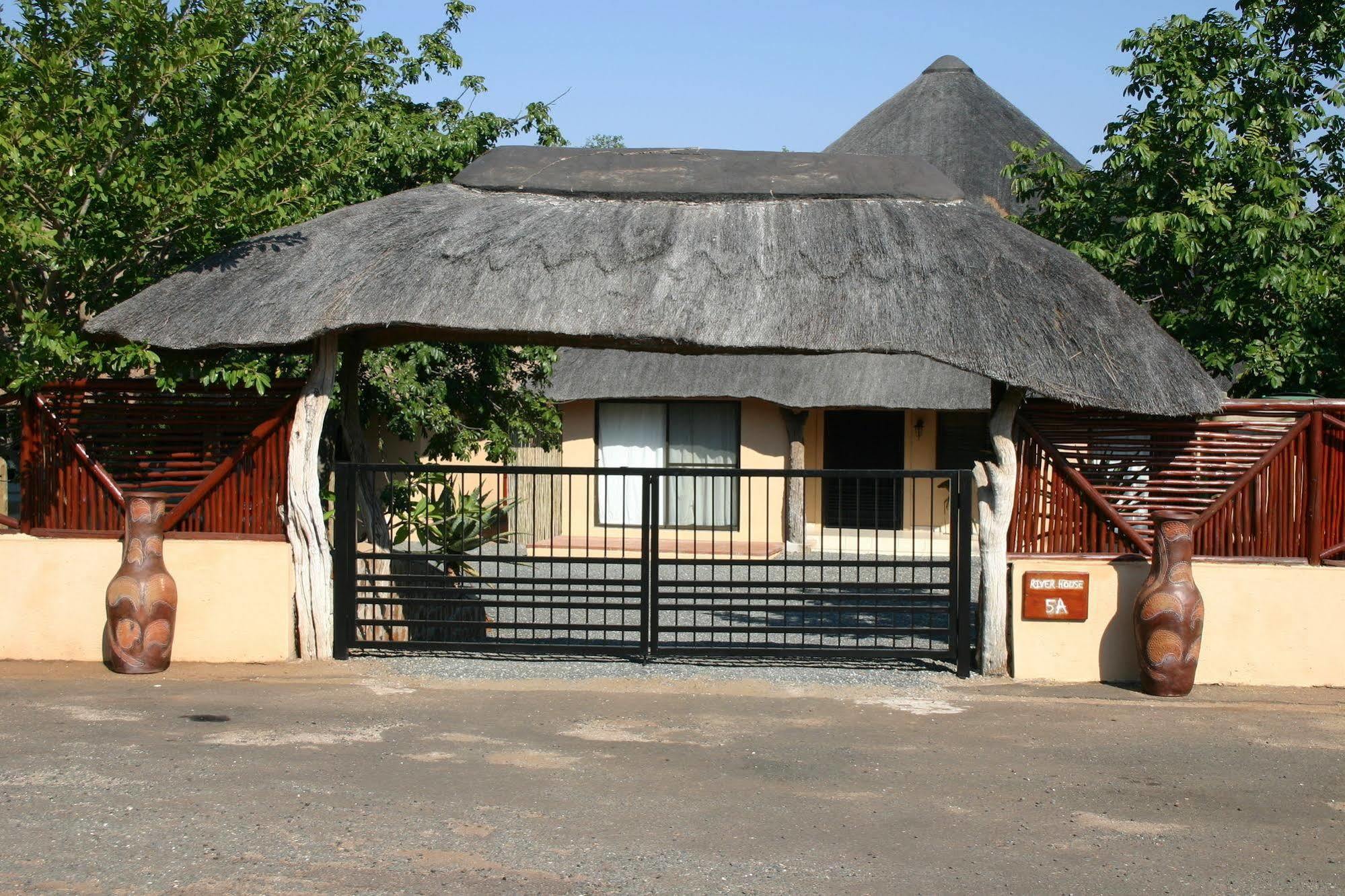 River House Hoedspruit Exteriör bild